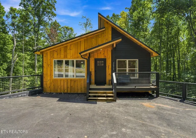 Photo 1 of Single family home for sale at 2670 Grassy Branch Loop, Sevierville, TN 37876 | MLS# 1347057 | Listing updated on 2026-10-08