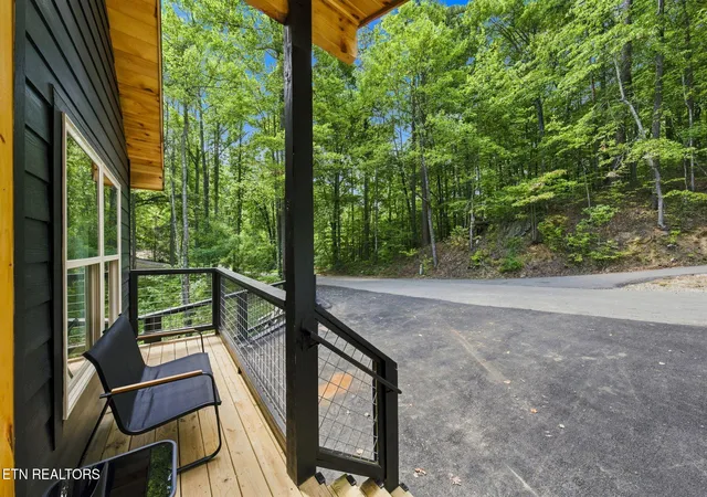 Photo 3 of Single family home for sale at 2670 Grassy Branch Loop, Sevierville, TN 37876 | MLS# 1347057 | Listing updated on 2026-10-08
