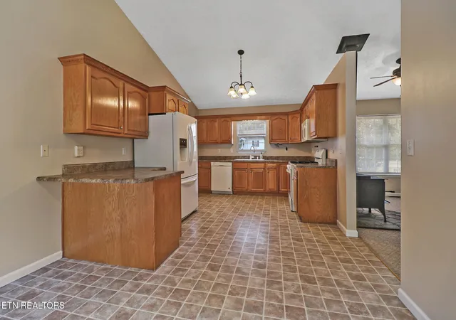 5th image of 661 Grace Hill Dr, Crossville, TN 38571 | MLS# 1347705