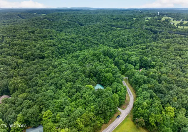 Homes for sale in Monterey, TN | 41 Jump Off Pl Pl, Monterey, TN 38574 | MLS# 1347525