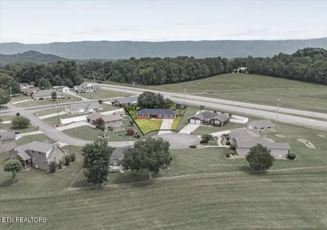 4th image of 1217 Cedar Ln, Etowah, TN 37331 | MLS# 1347104