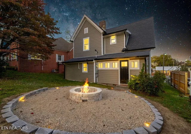 2nd image of 302 N B St, Lenoir City, TN 37771 | MLS# 1347078