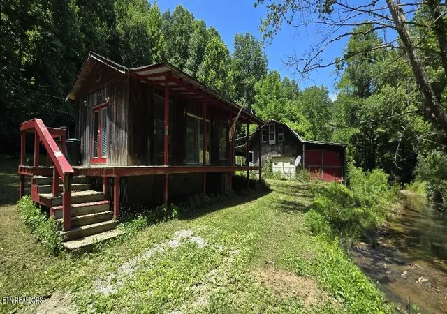 Homes for sale in Oneida, TN | 3894 Buffalo Rd, Oneida, TN 37841 | MLS# 1347097