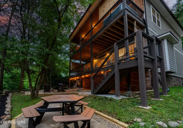 Photo 3 of Sale Pending at 510 Hemlock St, Gatlinburg, TN 37738 | MLS# 1347236 | Listing updated on 2026-10-30
