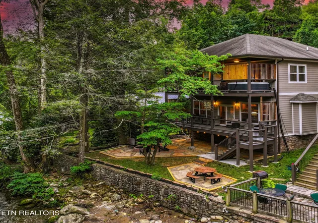Photo 4 of Sale Pending at 510 Hemlock St, Gatlinburg, TN 37738 | MLS# 1347236 | Listing updated on 2026-10-30
