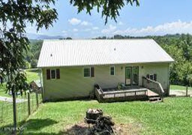 Homes for sale in Newport, TN | 1800 Mountain Ridge Rd, Newport, TN 37821 | MLS# 1347149