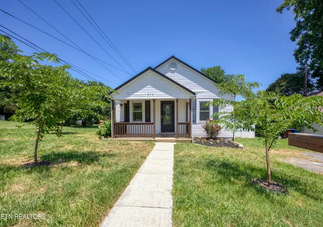Homes for sale in Jefferson City, TN | 802 Laurel St, Jefferson City, TN 37760 | MLS# 1347275