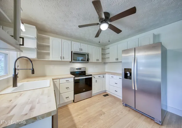 Homes for sale in Jefferson City, TN | 802 Laurel St, Jefferson City, TN 37760 | MLS# 1347275