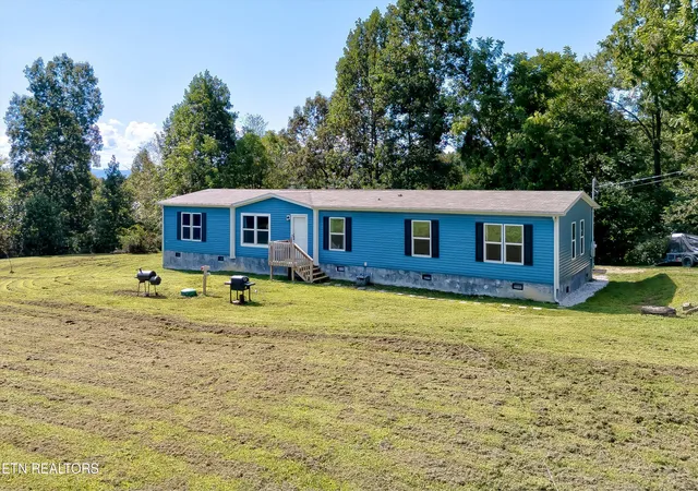Homes for sale in Robbins, TN | 246 Nydeck Rd, Robbins, TN 37852 | MLS# 1347131