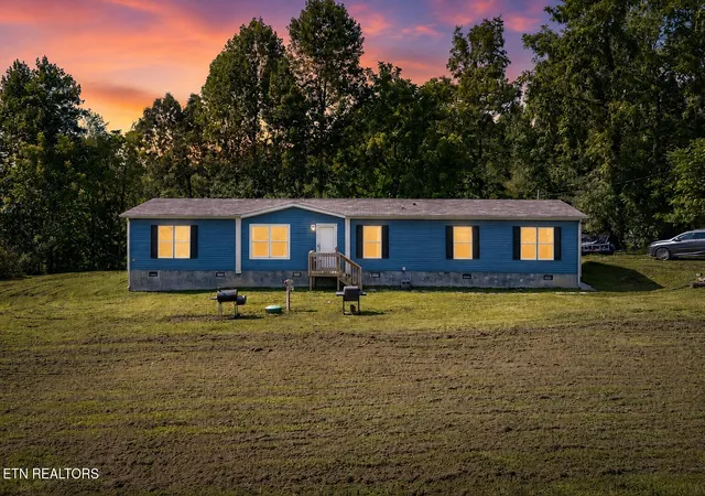 Homes for sale in Robbins, TN | 246 Nydeck Rd, Robbins, TN 37852 | MLS# 1347131