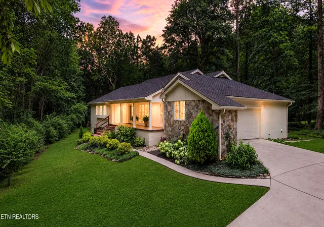 1st image of 632 Augusta National Wy, Farragut, TN 37934 | MLS# 1348145
