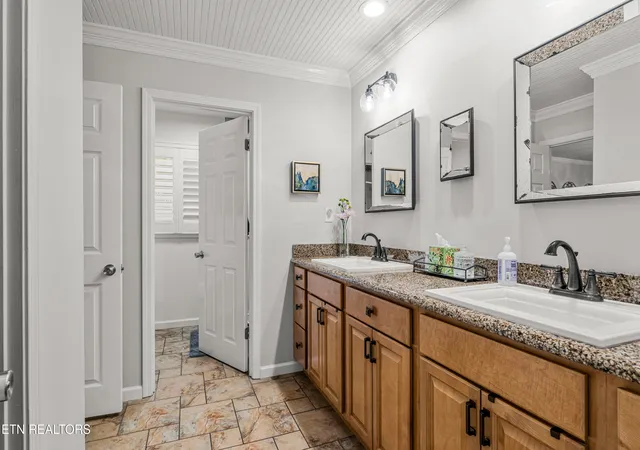 Photo 3 of Single family home for sale at 632 Augusta National Way, Farragut, TN 37934 | MLS# 1348145 | Listing updated on 2026-07-17