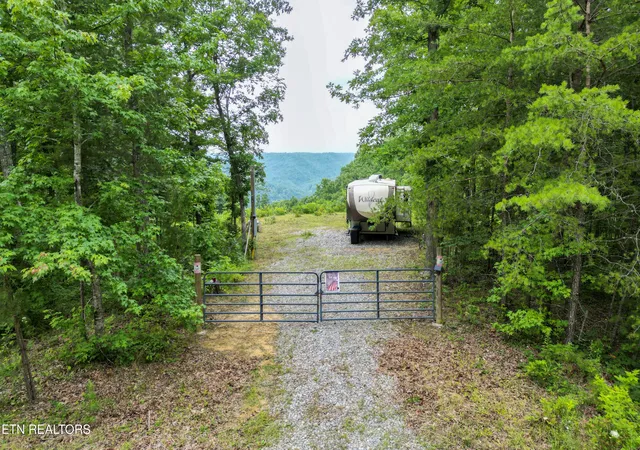 Homes for sale in Wilder, TN | 722 Flat Top View Ln, Wilder, TN 38589 | MLS# 1347318