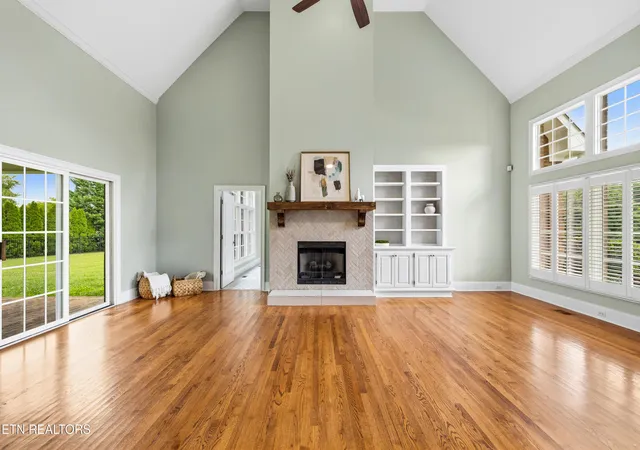 Photo 4 of Single family home for sale at 3746 Jackson Bnd Dr, Louisville, TN 37777 | MLS# 1348125 | Listing updated on 2026-09-21