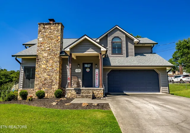 Homes for sale in Powell, TN | 1208 Hoss Rd, Powell, TN 37849 | MLS# 1347186