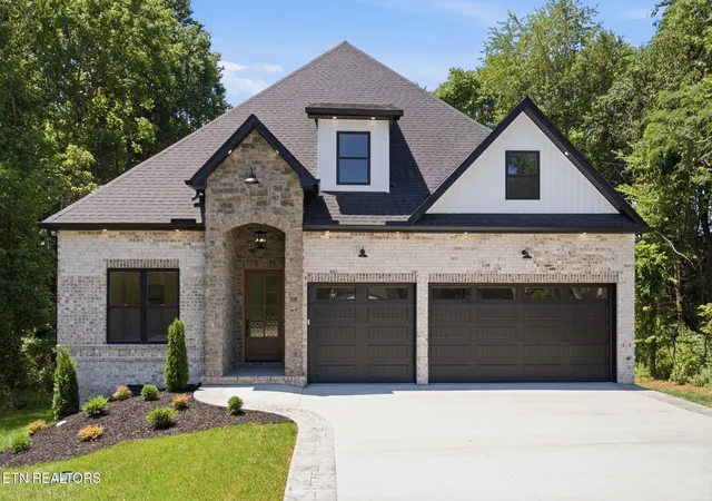 Photo 2 of Single family home for sale at 159 Tsuhdatsi Way, Loudon, TN 37774 | MLS# 1347197 | Listing updated on 2026-08-27