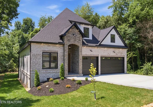 Photo 3 of Single family home for sale at 159 Tsuhdatsi Way, Loudon, TN 37774 | MLS# 1347197 | Listing updated on 2026-08-27
