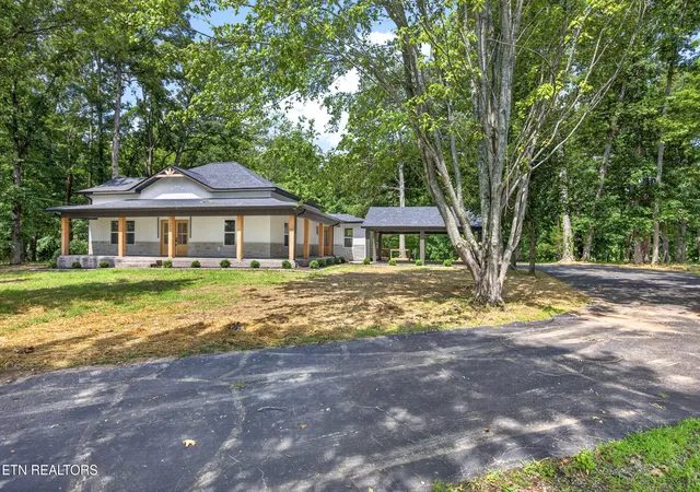 Homes for sale in Cookeville, TN | 909 Hawkins Crawford Rd, Cookeville, TN 38501 | MLS# 1347454