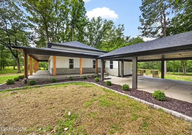Homes for sale in Cookeville, TN | 909 Hawkins Crawford Rd, Cookeville, TN 38501 | MLS# 1347454