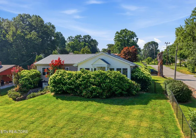 Homes for sale in Rockwood, TN | 800 N Kingston Ave, Rockwood, TN 37854 | MLS# 1347255