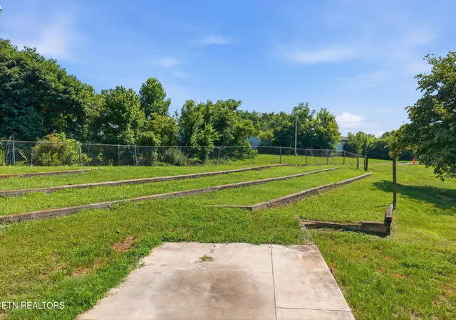 Homes for sale in Harriman, TN | 905 Queen Ave, Harriman, TN 37748 | MLS# 1347196