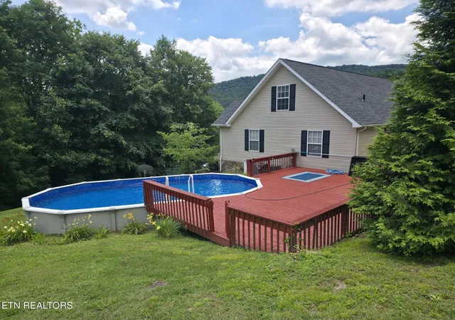 Homes for sale in Pineville, KY | 56 Horizon Estate, Pineville, KY 40977 | MLS# 1347217