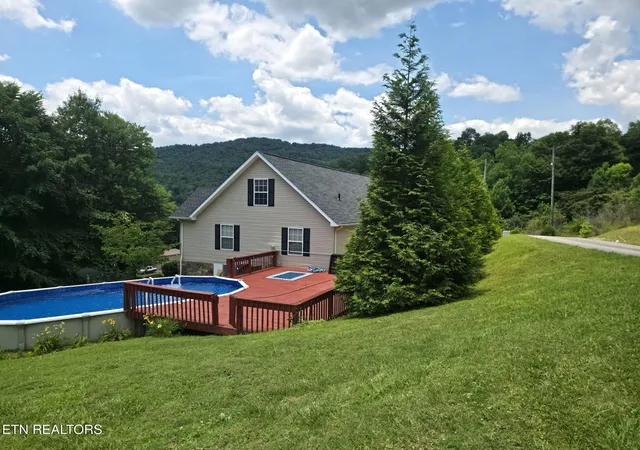 Homes for sale in Pineville, KY | 56 Horizon Estate, Pineville, KY 40977 | MLS# 1347217
