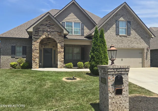 Homes for sale in Lenoir City, TN | 433 Chimney Rock Dr, Lenoir City, TN 37771 | MLS# 1347202
