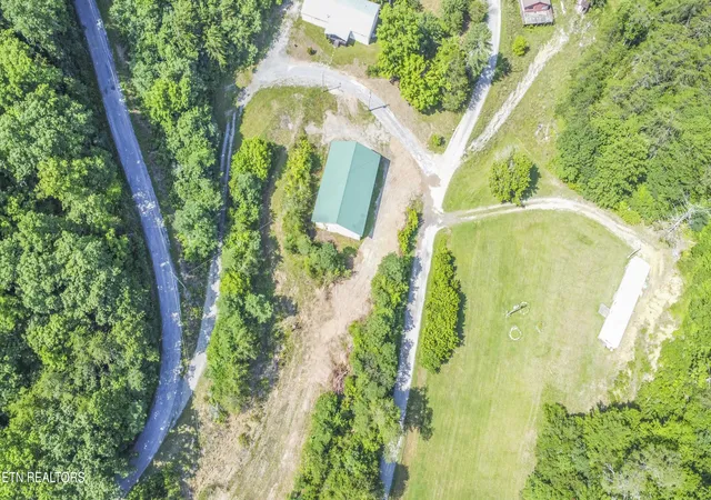 Homes for sale in Tazewell, TN | 1587 Lower Caney Valley Rd, Tazewell, TN 37879 | MLS# 1347237