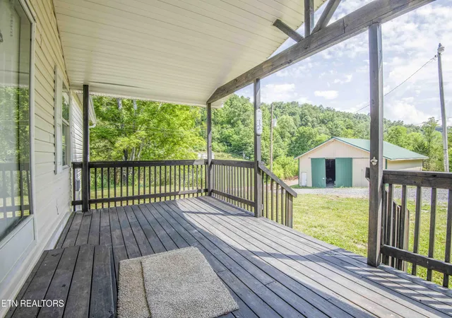 Homes for sale in Tazewell, TN | 1587 Lower Caney Valley Rd, Tazewell, TN 37879 | MLS# 1347237