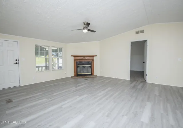 Homes for sale in Tazewell, TN | 1587 Lower Caney Valley Rd, Tazewell, TN 37879 | MLS# 1347237