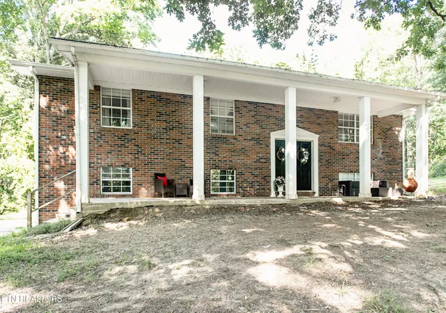 Homes for sale in Kingston, TN | 238 Walnut Grove Rd, Kingston, TN 37763 | MLS# 1347238