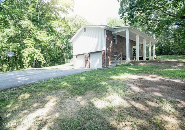 Homes for sale in Kingston, TN | 238 Walnut Grove Rd, Kingston, TN 37763 | MLS# 1347238