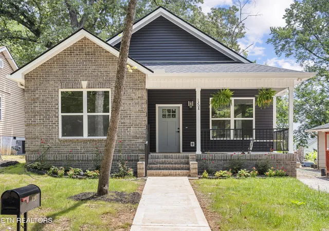 Photo 1 of Single family home for sale at 1208 Ohio Ave, Knoxville, TN 37921 | MLS# 1347756 | Listing updated on 2026-08-20