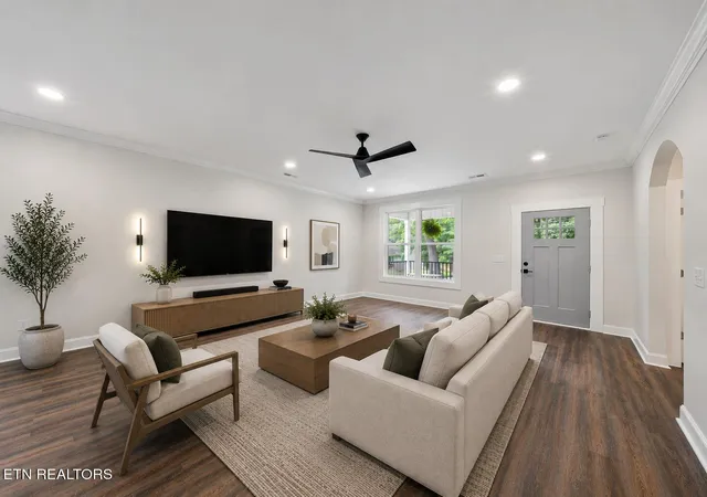 Photo 2 of Single family home for sale at 1208 Ohio Ave, Knoxville, TN 37921 | MLS# 1347756 | Listing updated on 2026-08-20