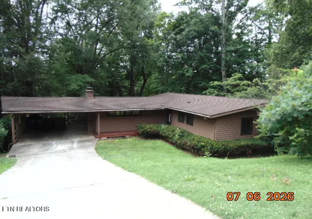 Homes for sale in Oak Ridge, TN | 103 Canterbury Rd, Oak Ridge, TN 37830 | MLS# 1347233