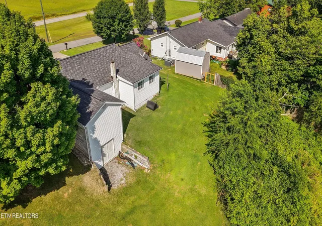 Homes for sale in Sevierville, TN | 1356 Bluegrass Rd, Sevierville, TN 37862 | MLS# 1347384