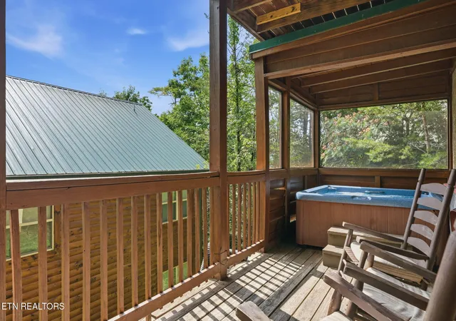 Homes for sale in Pigeon Forge, TN | 534 Chickasaw Gap Wy, Pigeon Forge, TN 37863 | MLS# 1347272