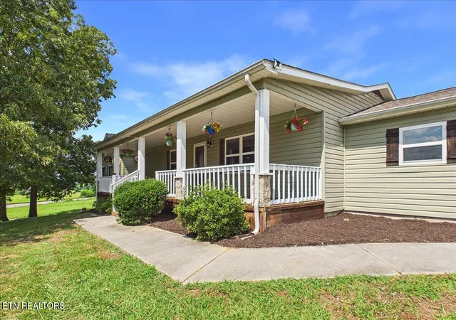 Homes for sale in Englewood, TN | 357 County Road 520, Englewood, TN 37329 | MLS# 1347363