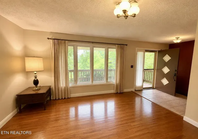 image of 1317 Ridgeview Rd, Jonesville, VA 24263 | MLS# 1347268