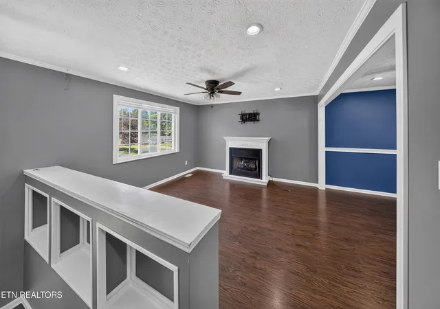 Photo 4 of Sale Pending at 10004 Branchview Dr, Knoxville, TN 37932 | MLS# 1347353 | Listing updated on 2026-08-28
