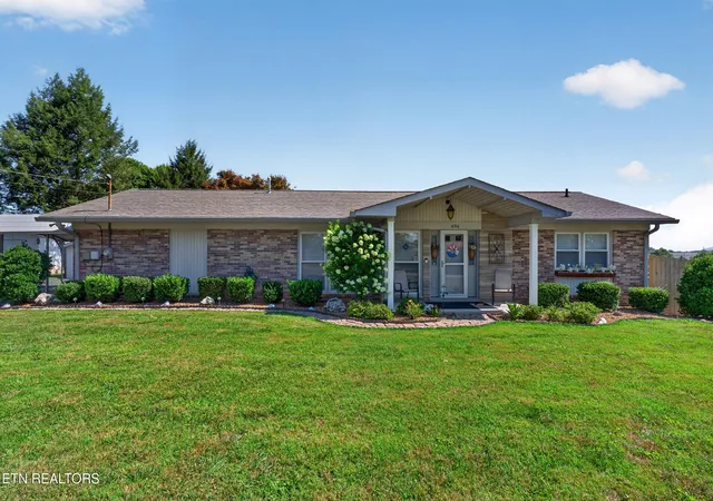 Photo 1 of Single family home for sale at 496 Sunset Dr, Sparta, TN 38583 | MLS# 1347314 | Listing updated on 2026-09-14