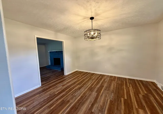 Photo 4 of Single family home for sale at 6612 Hummer Ln, Knoxville, TN 37912 | MLS# 1347323 | Listing updated on 2026-07-07