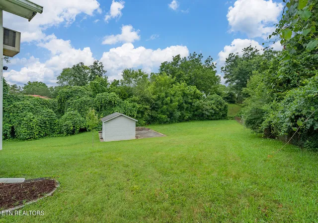 Homes for sale in Oak Ridge, TN | 104 W Sheridan Pl, Oak Ridge, TN 37830 | MLS# 1347703