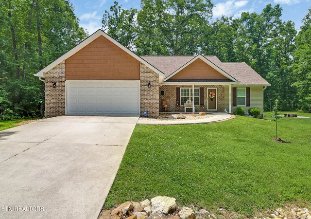 Photo 1 of Sale Pending at 3344 Warpath Dr, Crossville, TN 38572 | MLS# 1347397 | Listing updated on 2026-08-19