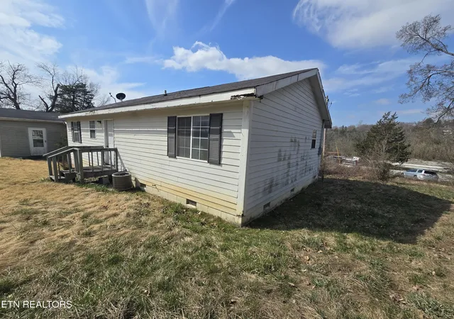 Homes for sale in Tazewell, TN | 404 Cedar Fork Rd, Tazewell, TN 37879 | MLS# 1347452