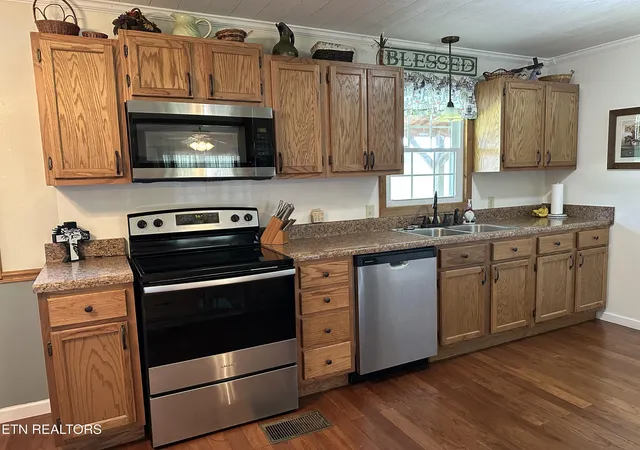 Homes for sale in Cookeville, TN | 415 Moore Rd, Cookeville, TN 38506 | MLS# 1347344