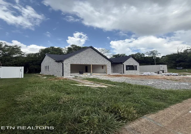 Homes for sale in Seymour, TN | 187 Van Gilder Wy, Seymour, TN 37865 | MLS# 1347442