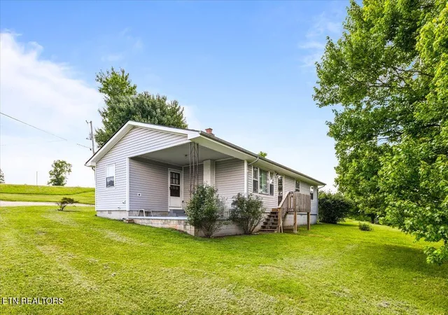 Homes for sale in La Follette, TN | 3824 Demory Rd, La Follette, TN 37766 | MLS# 1347331