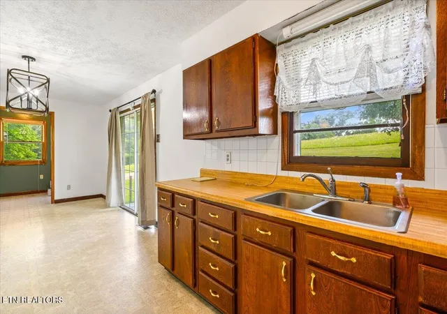 4th image of 3824 Demory Rd, La Follette, TN 37766 | MLS# 1347331